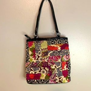 Vera Bradley gently used in excellent condition shoulder bag